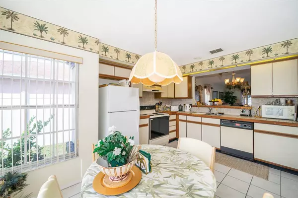 158 HIDDEN SPRINGS CIR, Kissimmee, FL 34743