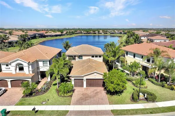 2739 Cinnamon Bay CIR, Naples, FL 34119