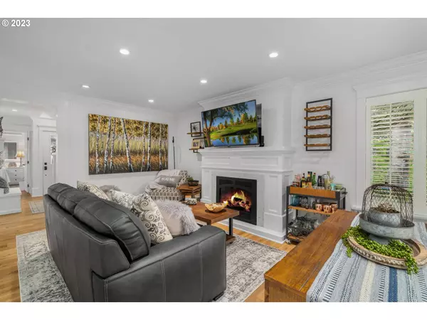 1268 SW MEADOW LN, Depoe Bay, OR 97341