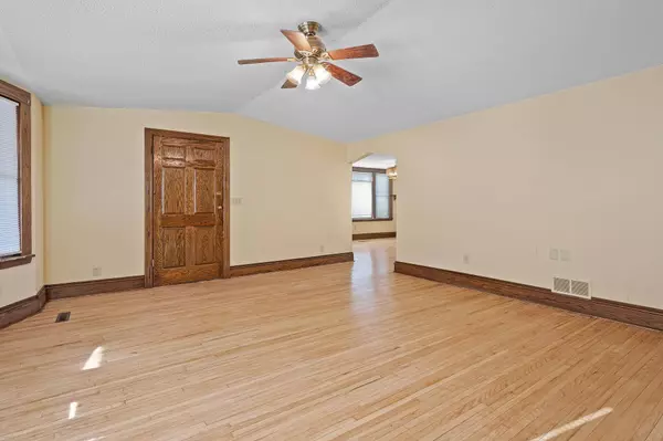 1319 Hewitt AVE, Saint Paul, MN 55104