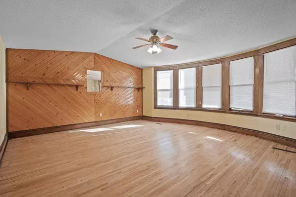 1319 Hewitt AVE, Saint Paul, MN 55104