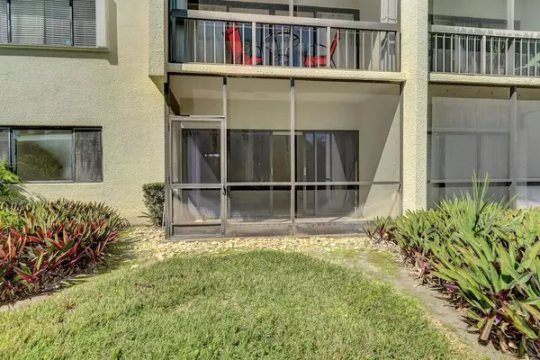 3050 Presidential Way WAY 105, West Palm Beach, FL 33401