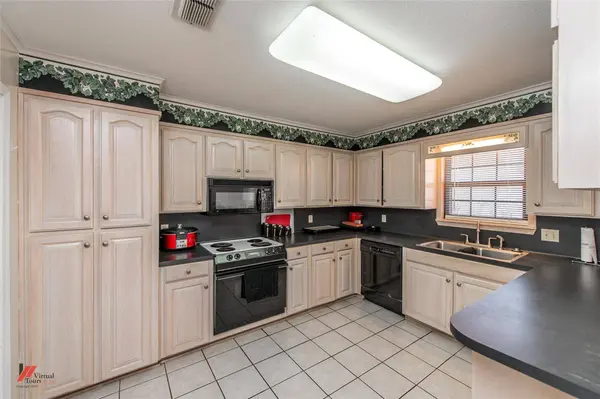 6120 Ambleside Street, Shreveport, LA 71129