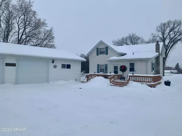105 COUNTY RD 10N, Mentor, MN 56736