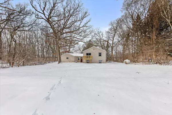 N6340 County Line Rd, Richmond, WI 53115