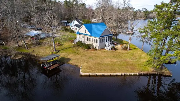 1634 Bayview Dr., Manning, SC 29102