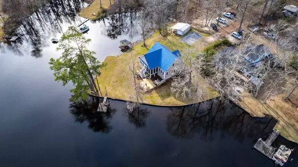 1634 Bayview Dr., Manning, SC 29102