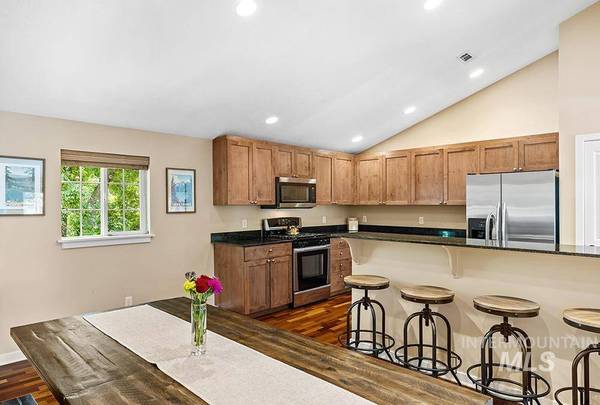 301 W Village Ln, Boise, ID 83702