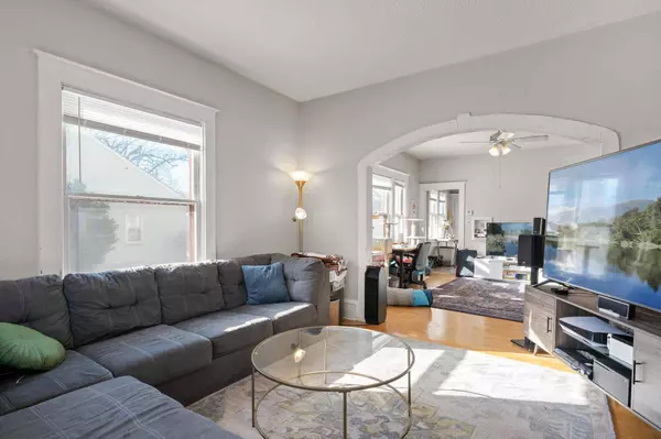 4131 Queen AVE N, Minneapolis, MN 55412