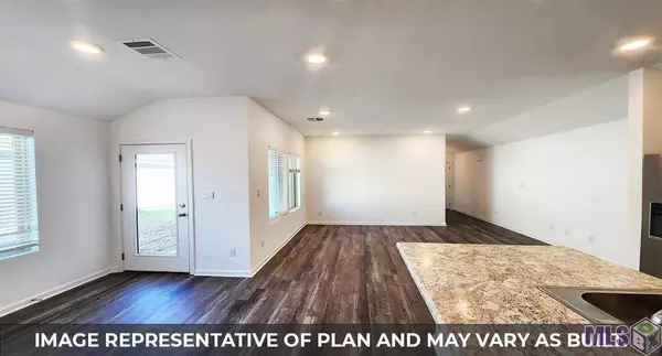 324 S IBERVILLE AVE, Gonzales, LA 70737