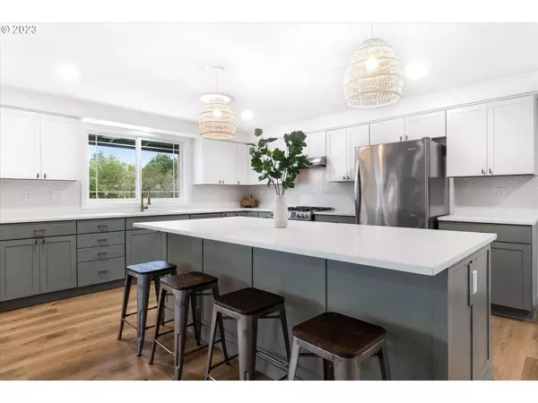 5924 SE DEWEY CT, Milwaukie, OR 97222