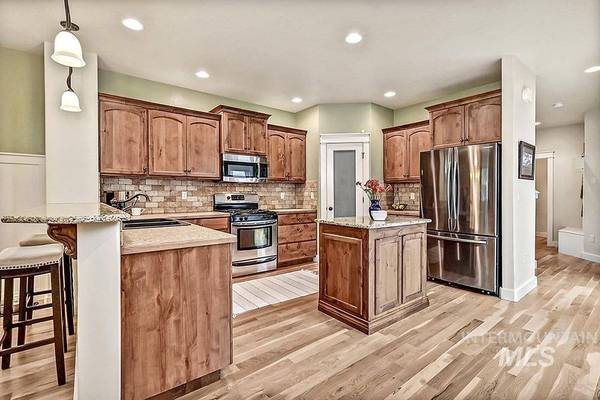 11318 W Kuhnen Dr, Boise, ID 83709