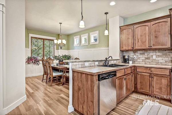 11318 W Kuhnen Dr, Boise, ID 83709