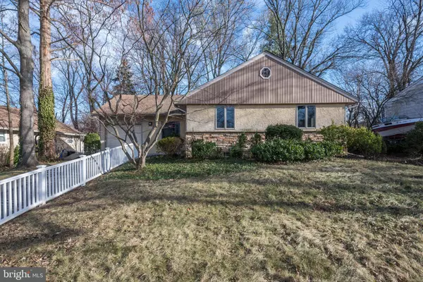 406 SARATOGA DR, Cherry Hill, NJ 08002