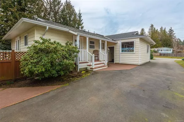 820 Barclay Cres, Parksville, BC V9P 1Z3