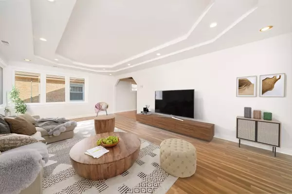 9123 S 55TH S Avenue, Oak Lawn, IL 60453