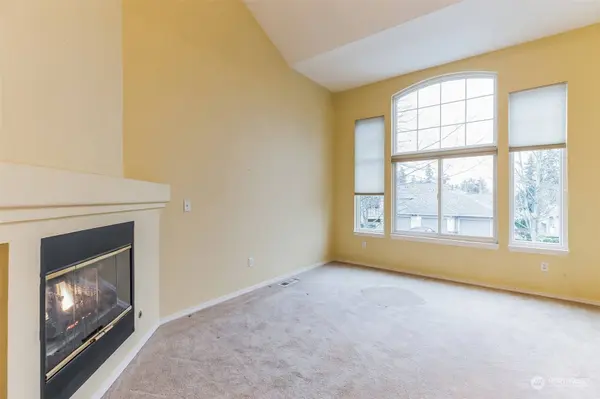16709 Cobblestone DR, Lynnwood, WA 98037