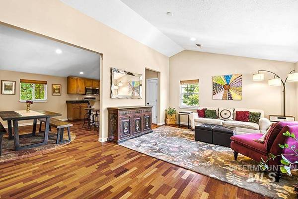 301 W Village Ln, Boise, ID 83702