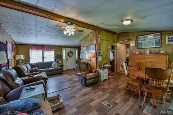 3441 CLEMENTS RD, Cottondale, AL 35453