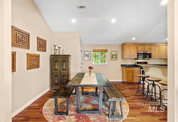 301 W Village Ln, Boise, ID 83702