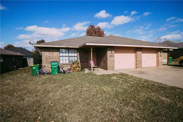 3242 Stagecoach Avenue #A & B, Springdale, AR 72764