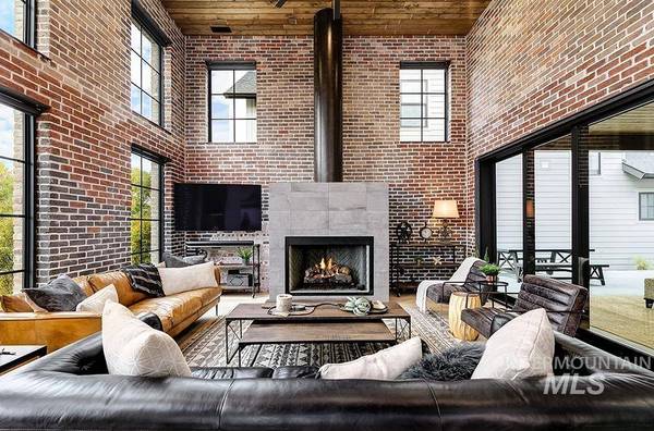 2526 W Rustic Forge St, Eagle, ID 83616