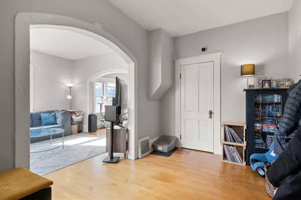 4131 Queen AVE N, Minneapolis, MN 55412