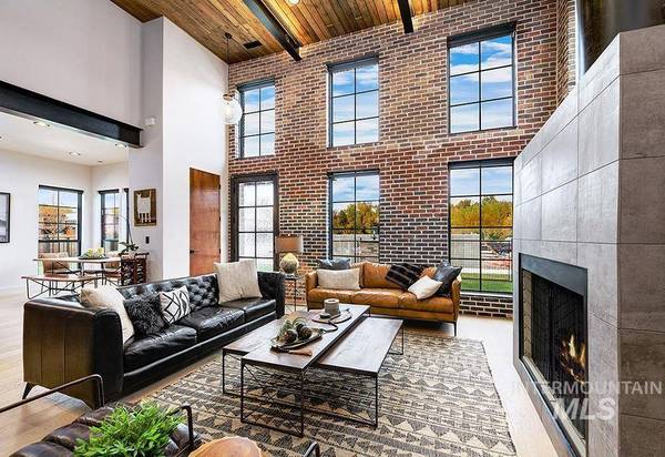 2526 W Rustic Forge St, Eagle, ID 83616