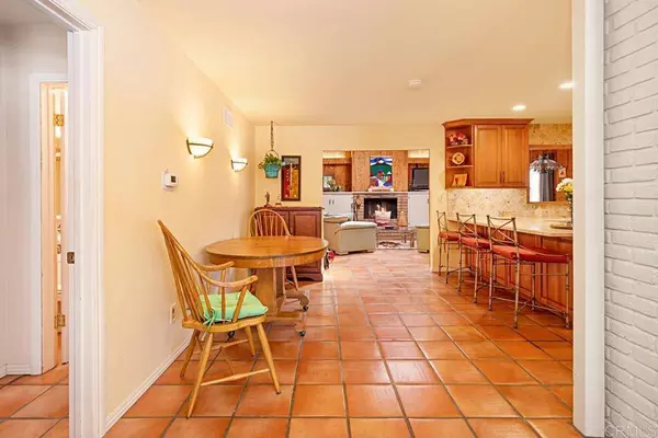 6245 Swalero RD, La Mesa, CA 91942