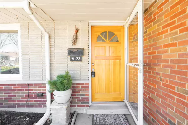 9123 S 55TH S Avenue, Oak Lawn, IL 60453