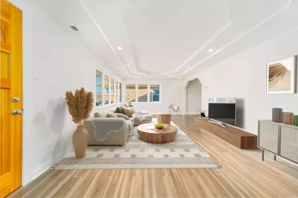 9123 S 55TH S Avenue, Oak Lawn, IL 60453