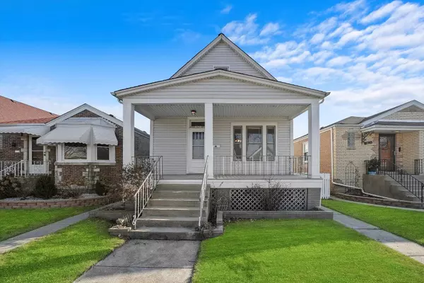 3625 N New England Avenue, Chicago, IL 60634