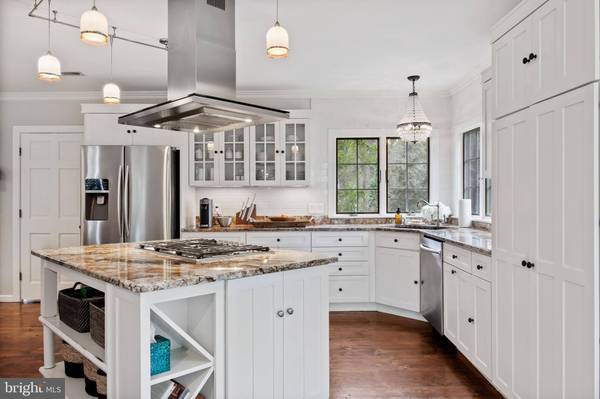 764 RIVERTON RD, Moorestown, NJ 08057