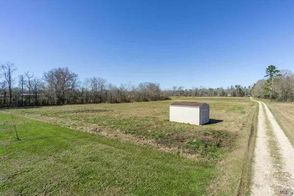 17036 HARDY LN, Prairieville, LA 70769