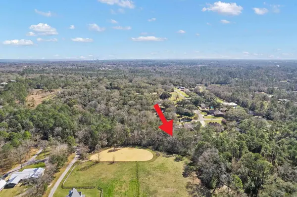 970 Urban Dr, Cantonment, FL 32533