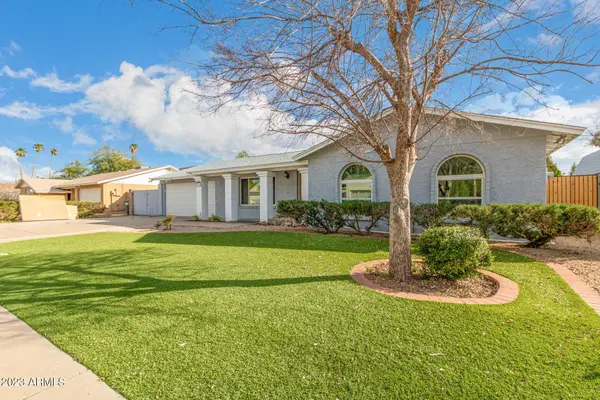 805 W WESCOTT Drive, Phoenix, AZ 85027