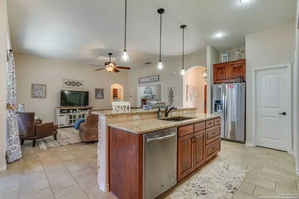 116 ELISE DR, La Vernia, TX 78121