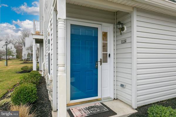 1002 SQUIRREL RD, Marlton, NJ 08053