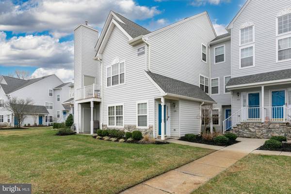 1002 SQUIRREL RD, Marlton, NJ 08053