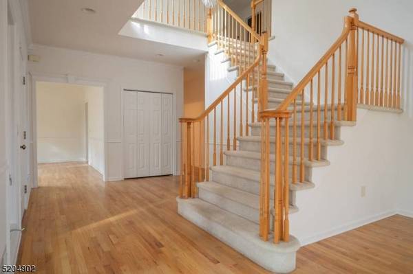 31 Louis Dr, Montville Twp., NJ 07045