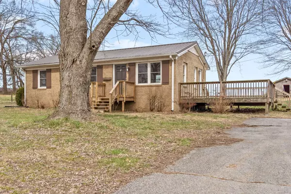 1068 Hugh Hunter Rd, Oak Grove, KY 42262