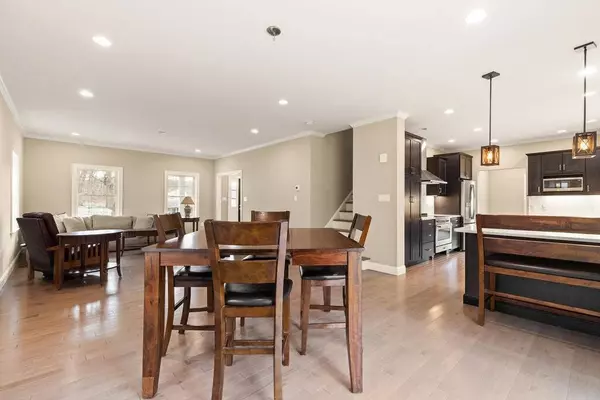 2 Fairfield Ave, Melrose, MA 02176