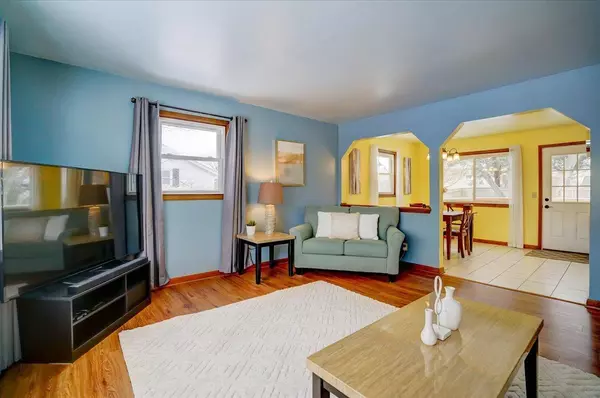 804 Acker Pky, Deforest, WI 53532