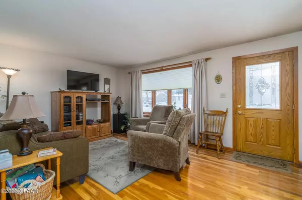 1011 19TH S, Grand Forks, ND 58201