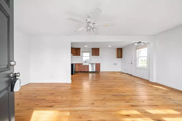 1068 Hugh Hunter Rd, Oak Grove, KY 42262