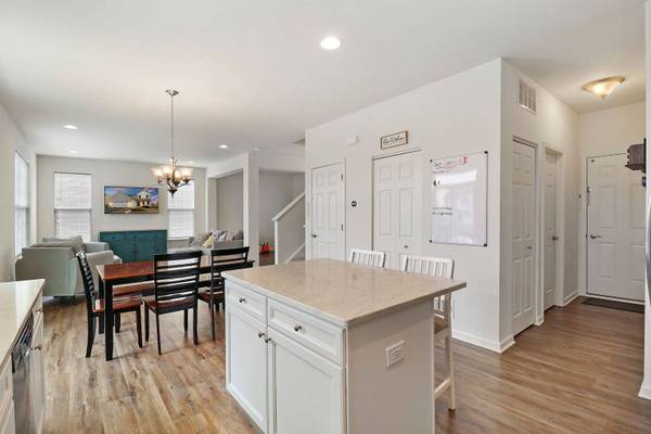 1739 Wentworth DR, Fox Lake, IL 60020