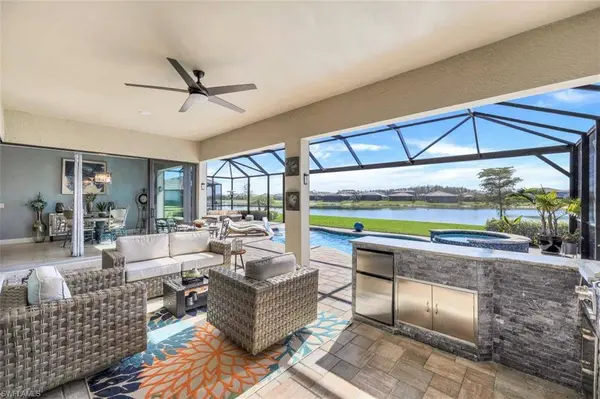 19386 The Place BLVD, Estero, FL 33928