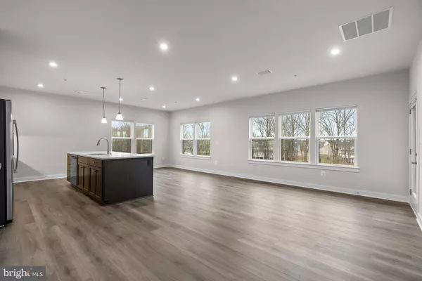 10411 RESORT RD #P, Ellicott City, MD 21042