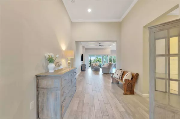 11825 BLUE HILL TRL, Bradenton, FL 34211