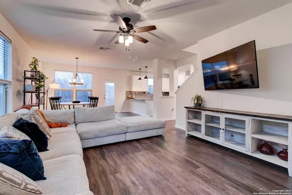 1007 GRUMA, San Antonio, TX 78214-1022